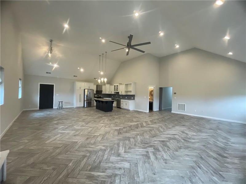585 500 Rd, Clinton, MO 64735