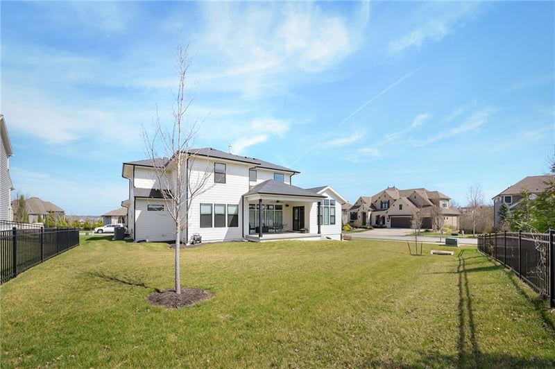 11903 W 167th Ter, Overland Park, KS 66221