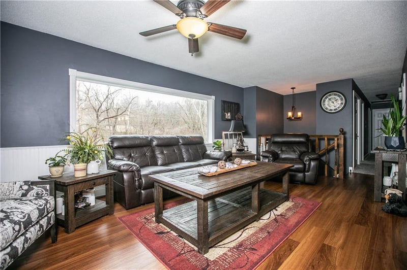 12108 66th St, Kansas City, MO 64152