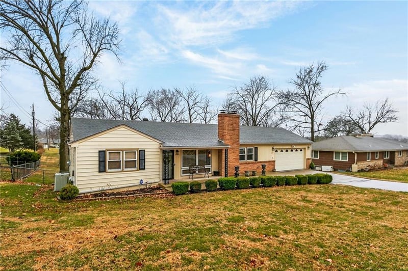 3803 62nd St, Kansas City, MO 64151