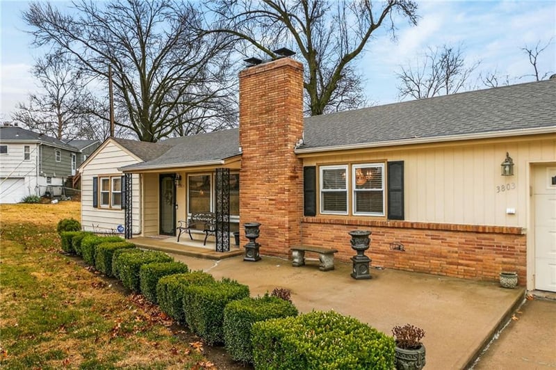 3803 62nd Ter, Kansas City, MO 64151