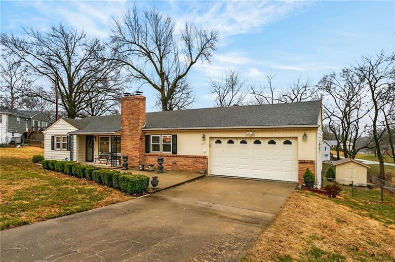 3803 62nd Ter, Kansas City, MO 64151