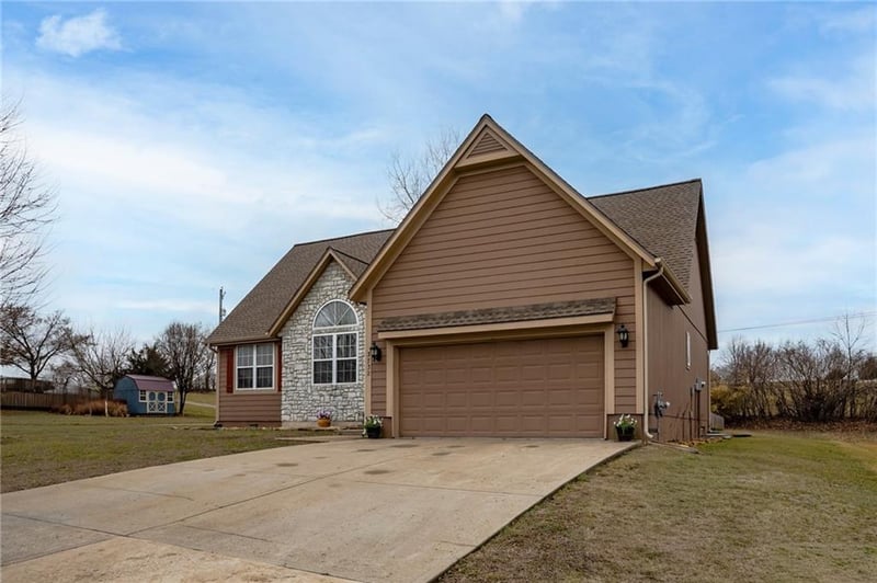 3732 113th St, Kansas City, KS 66109