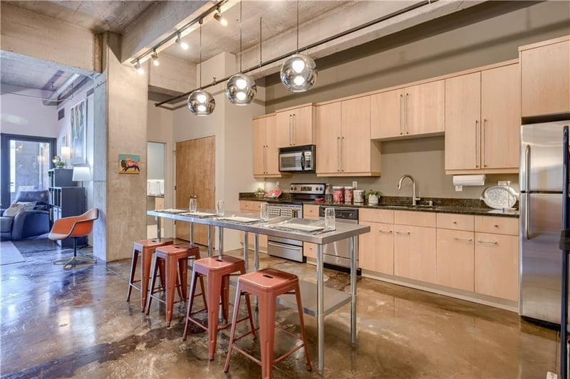360 W Pershing Rd #250, Kansas City, MO 64108