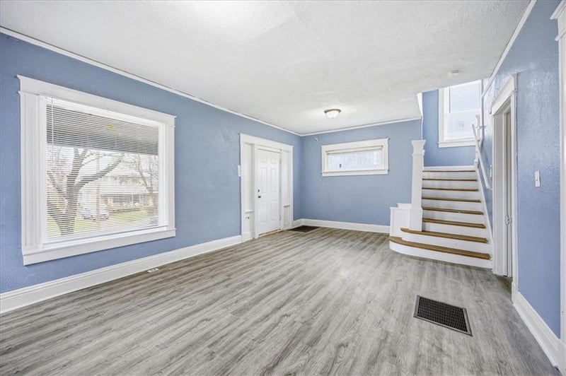 3617 Olive St, Kansas City, MO 64109