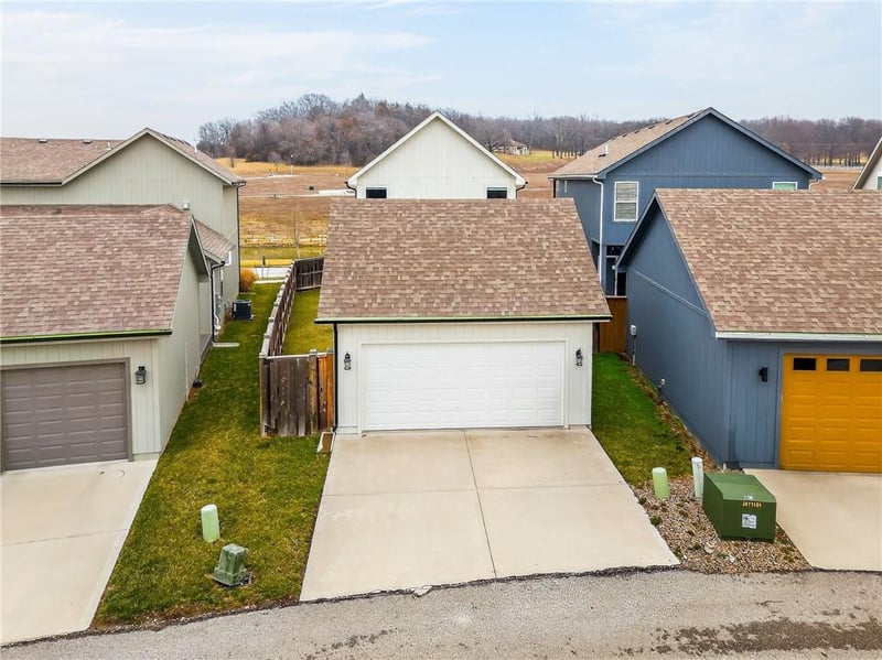 930 Harmony Ave, Independence, MO 64056