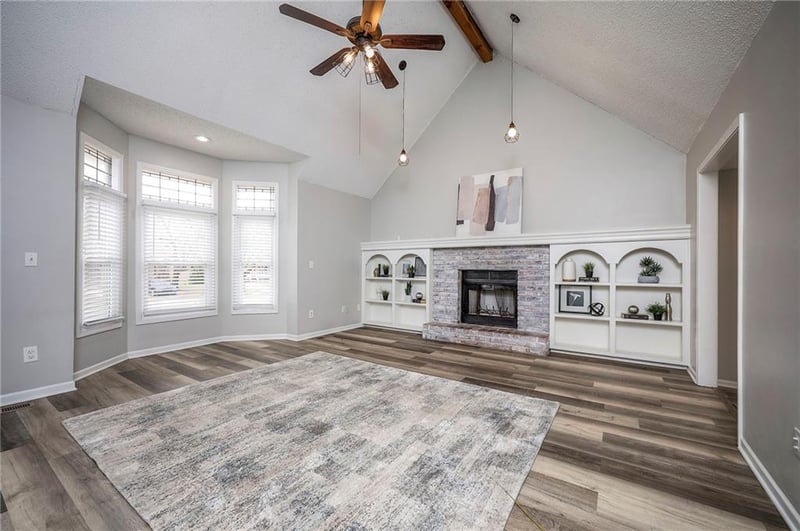 7745 154th Ter, Overland Park, KS 66223