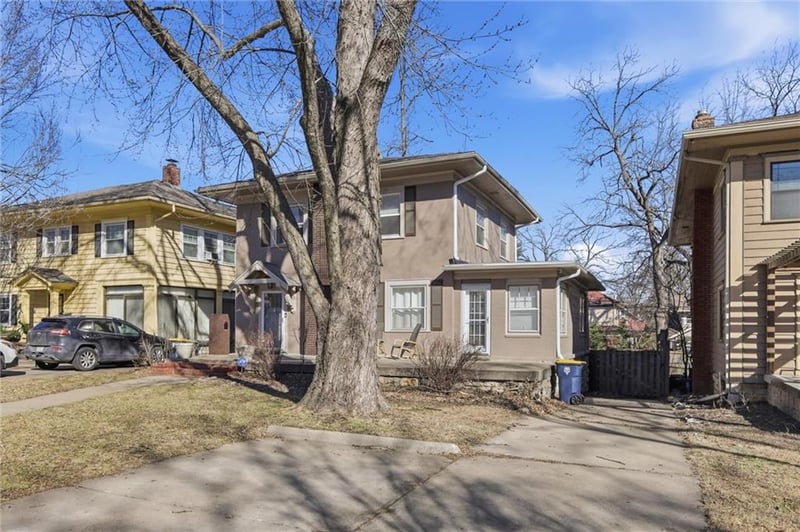 5921 Wornall Rd, Kansas City, MO 64113