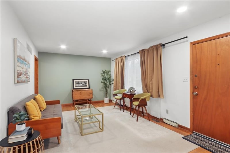 11412 Myrtle Ave, Kansas City, MO 64137