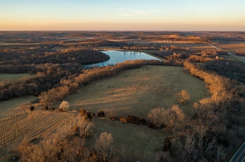 23076 Springdale Rd, Easton, KS 66020