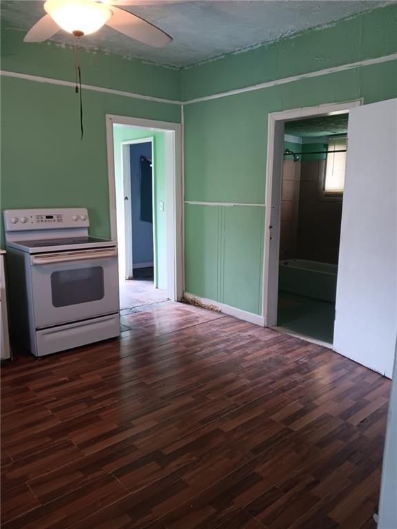 537 Cedar Ave, Independence, MO 64053
