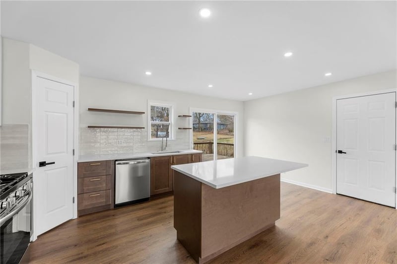 12305 52nd Ter, Kansas City, MO 64133