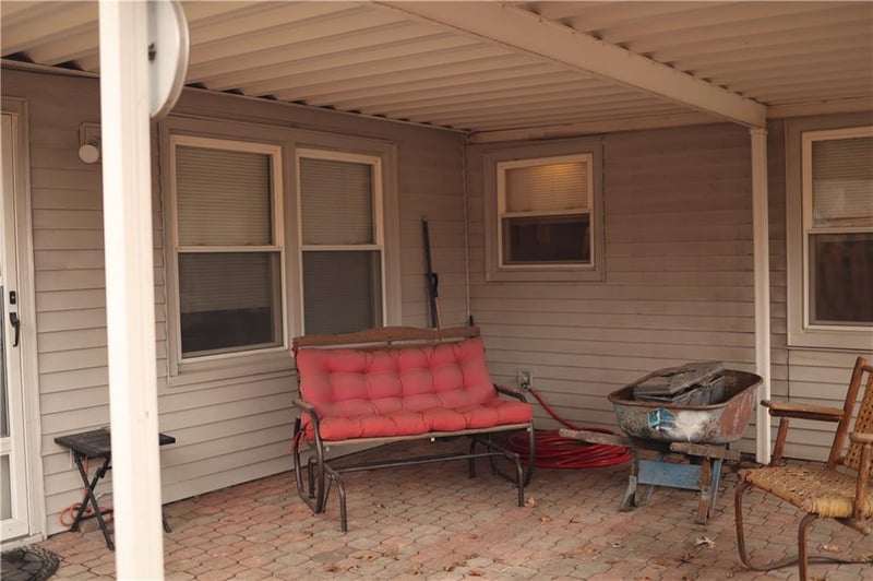 2224 78th St, Prairie Village, KS 66208