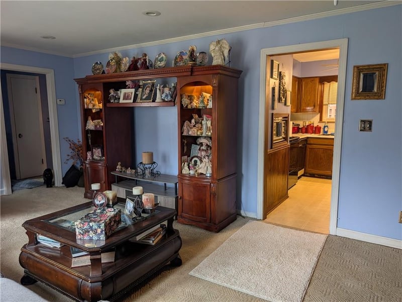 2224 78th St, Prairie Village, KS 66208