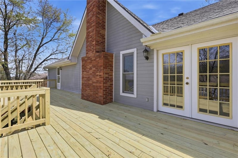 1206 Campbell St, Liberty, MO 64068