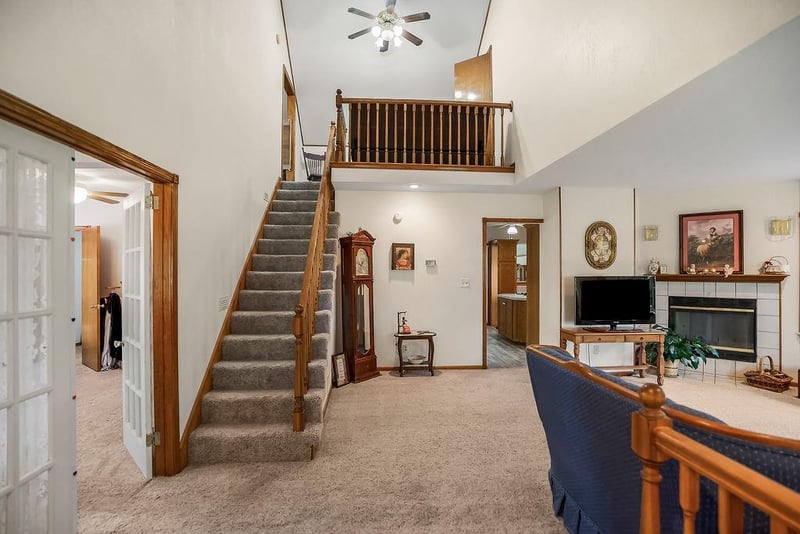 16321 Hildebrandt Rd, Leavenworth, KS 66048