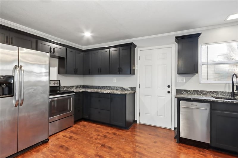 5018 Crest Dr, Kansas City, KS 66106