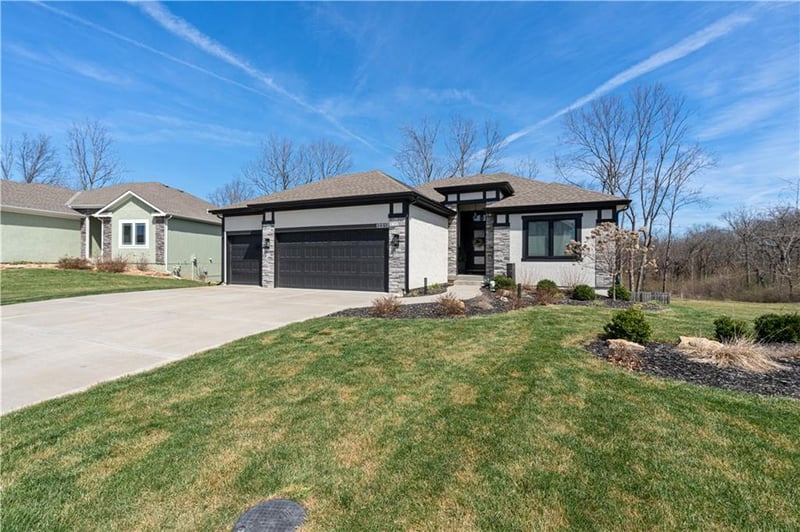 12213 N Virginia Ave, Kansas City, MO 64165