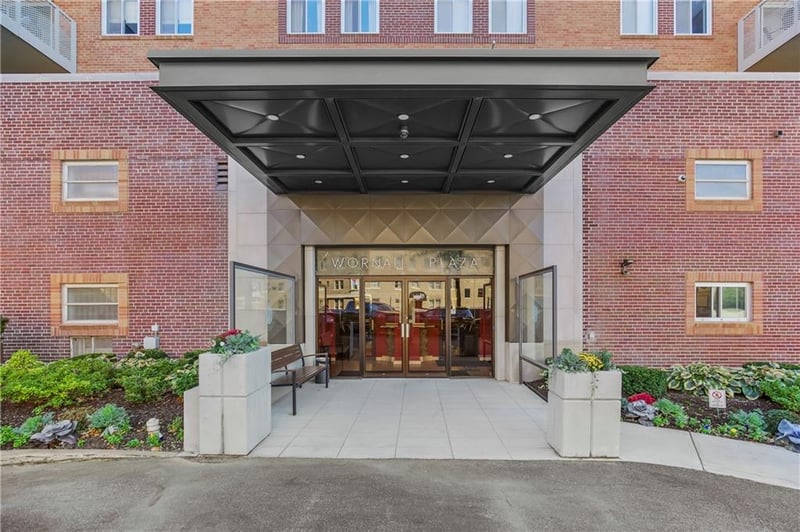 310 49th St #303, Kansas City, MO 64112