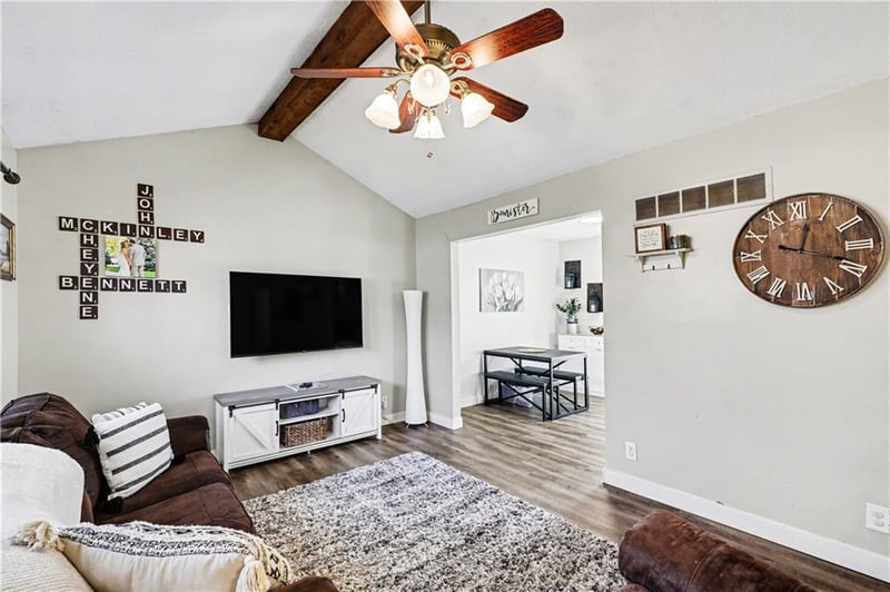 10425 Baltimore Ave, Kansas City, MO 64155