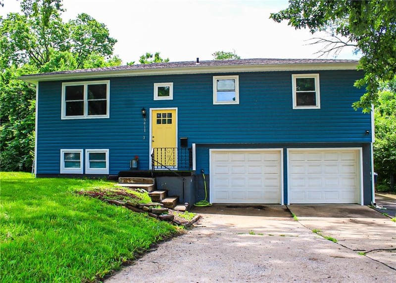 5411 100th St, Kansas City, MO 64137