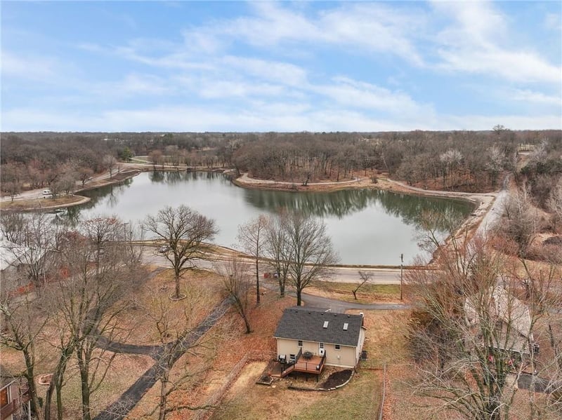 511 Southwest Dr, Warrensburg, MO 64093