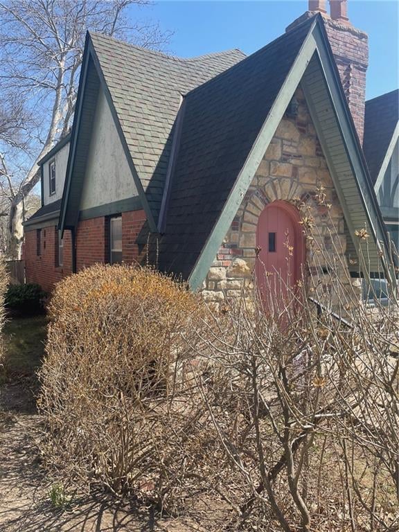 6811 Oak St, Kansas City, MO 64113