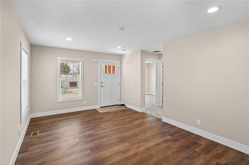 2720 21st Pl, Kansas City, KS 66104