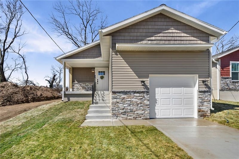 2718 21st Pl, Kansas City, KS 66104