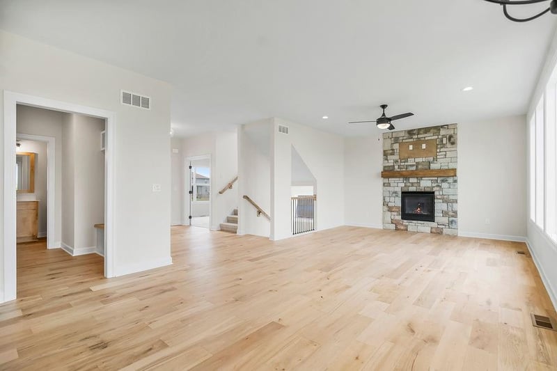 17221 164th Ter, Olathe, KS 66062