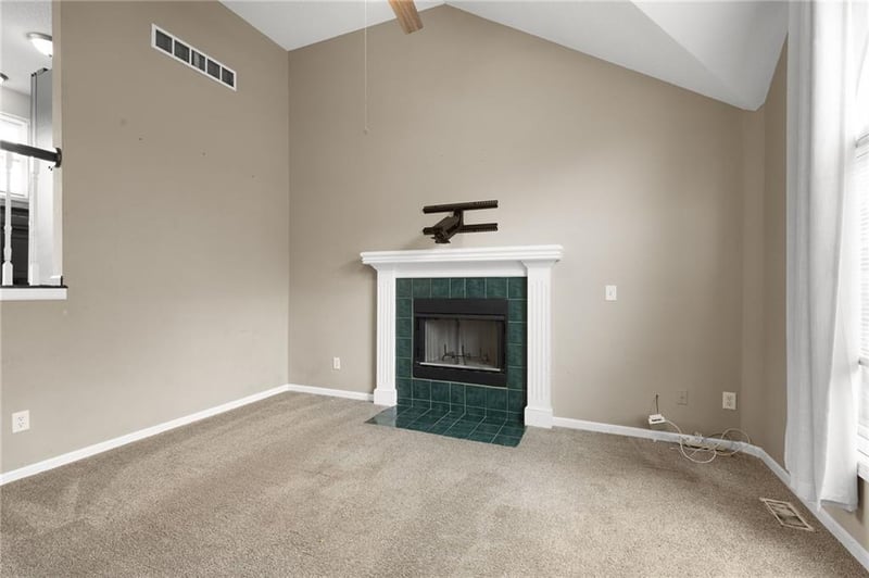 6315 48th Ct, Kansas City, MO 64119