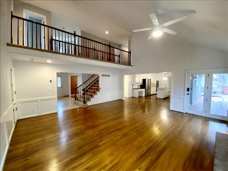 10631 109th St, Overland Park, KS 66210