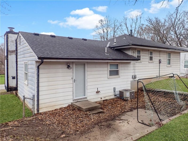 4245 Lister Ave, Kansas City, MO 64117