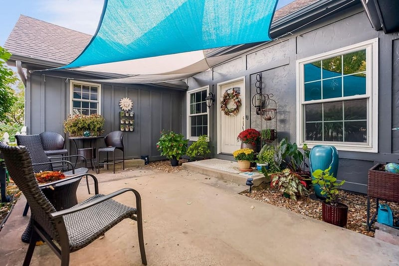 7206 Mastin St, Merriam, KS 66203