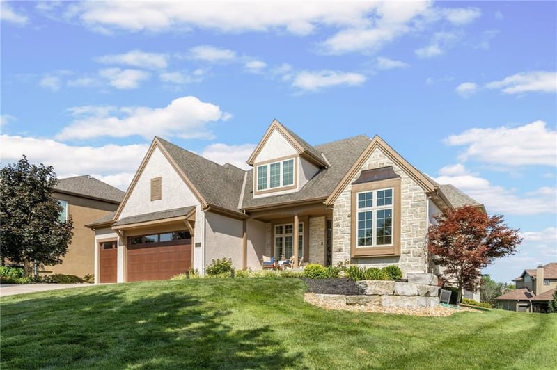 10654 168 Ct, Overland Park, KS 66221