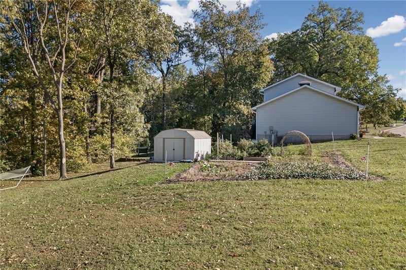 1003 Adam Dr, Chillicothe, MO 64601