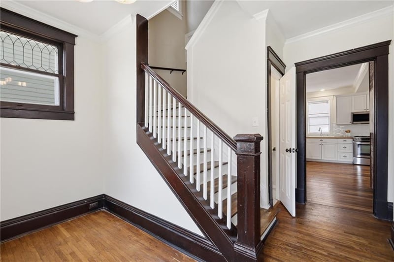 808 33rd St, Kansas City, MO 64109