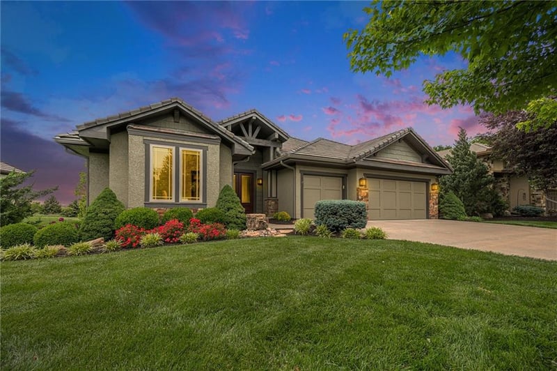 26793 100th Pl, Olathe, KS 66061