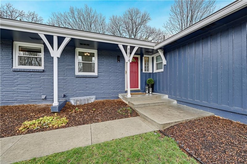 5814 84th Ter, Overland Park, KS 66207