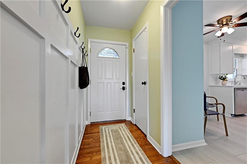 5814 84th Ter, Overland Park, KS 66207