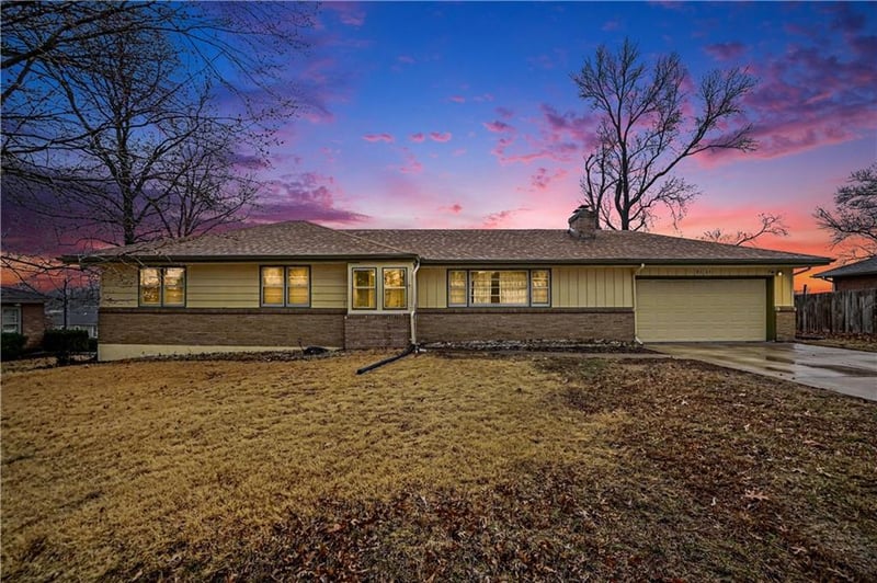 8225 Wood Ave, Kansas City, KS 66112