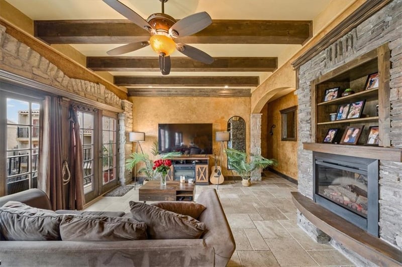 1111 46th St #12, Kansas City, MO 64112