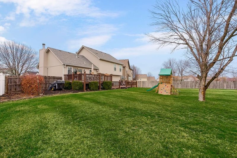 16131 Matt Ct, Olathe, KS 66062