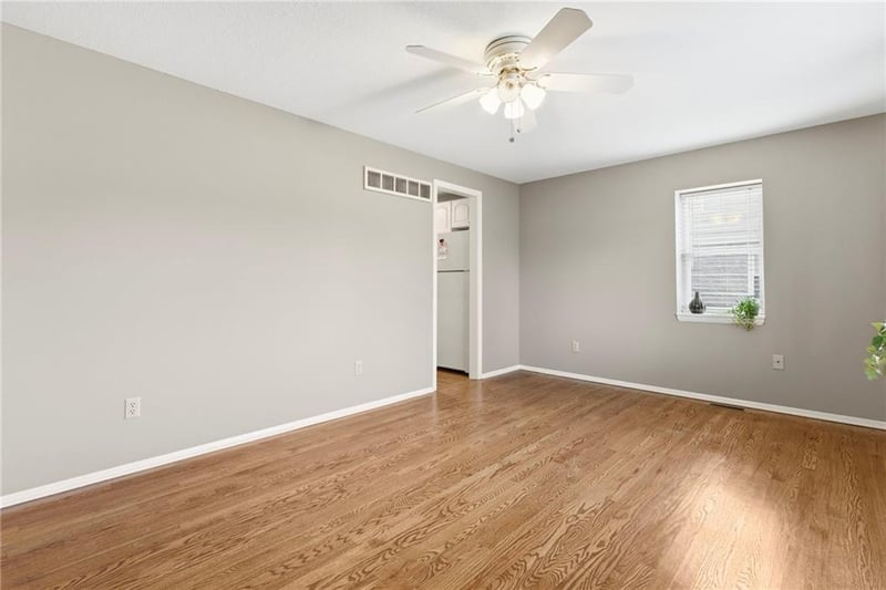 2509 Sterling Ave, Independence, MO 64052