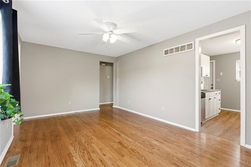 2509 Sterling Ave, Independence, MO 64052