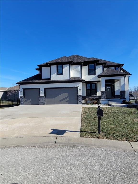 408 Greenview Dr, Blue Springs, MO 64029