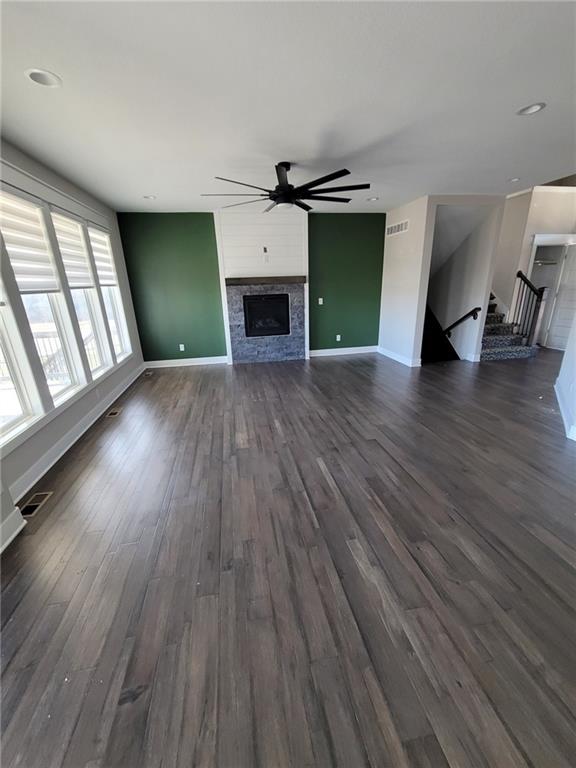 408 Greenview Dr, Blue Springs, MO 64029