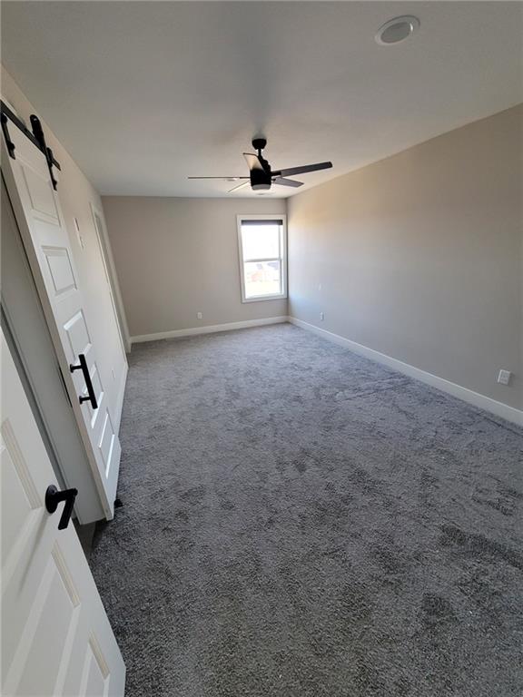 408 Greenview Dr, Blue Springs, MO 64029