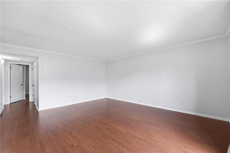 6232 Robinson St #2, Overland Park, KS 66202