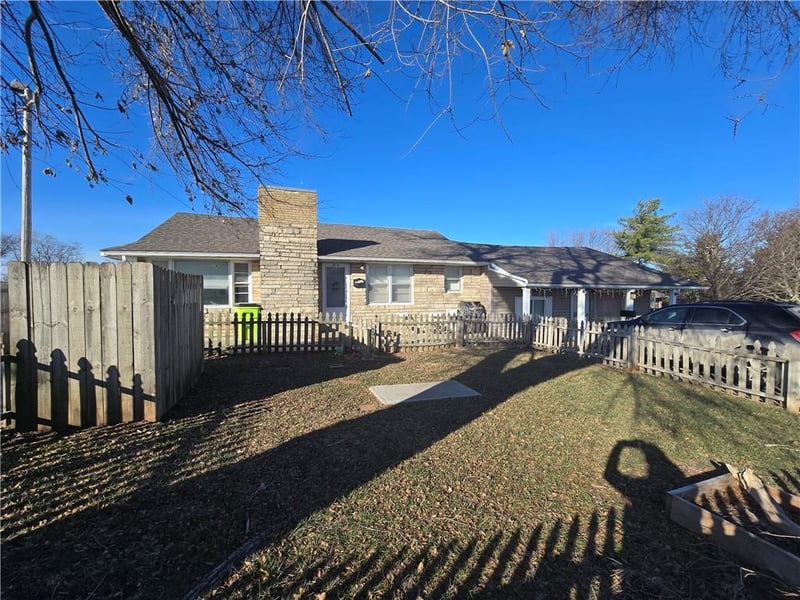 1104 Scott Ave, Belton, MO 64012